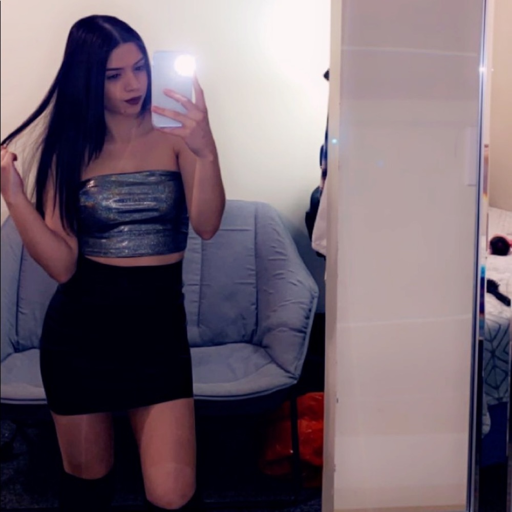 Top - Picture 3 of 3